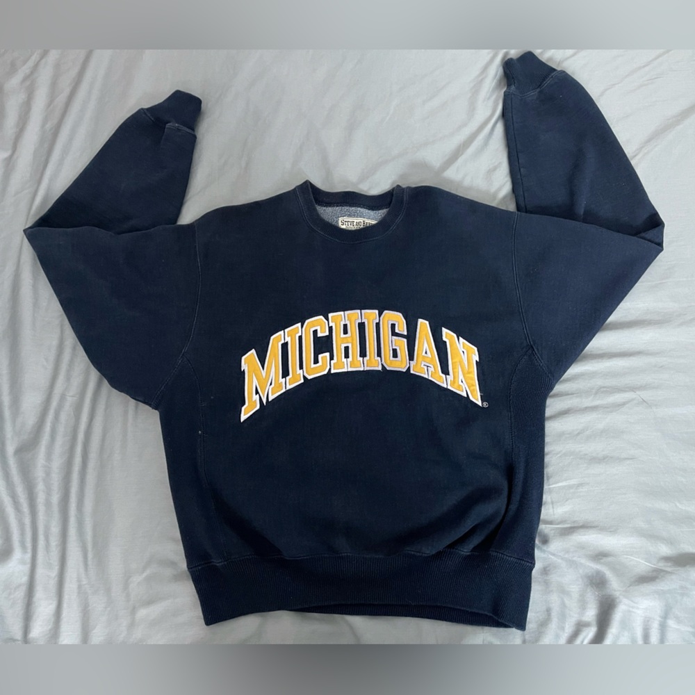 STEVE AND BARRYS Michigan Navy Sweatshirt Vintage